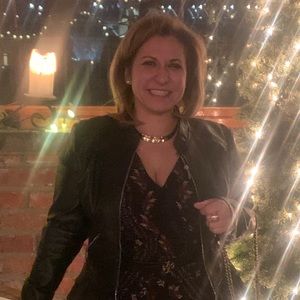 Meet your Posher, Anabela